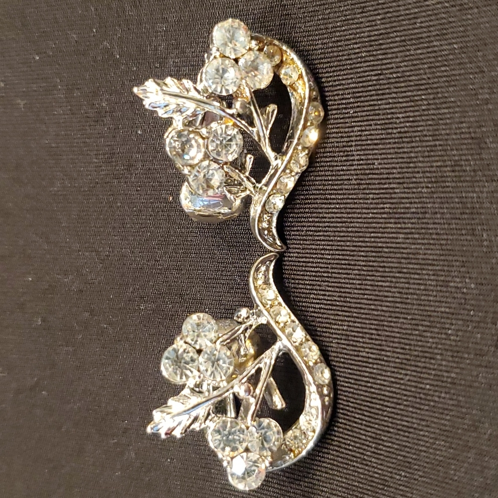 Vintage Rhinestone Clip earrings